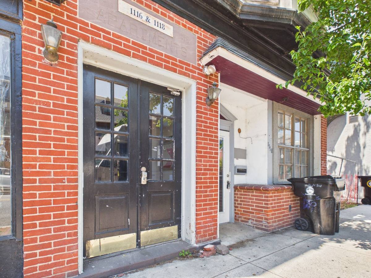 Apartment for rent at 1116-1118 N 3rd St, Harrisburg, PA 17102