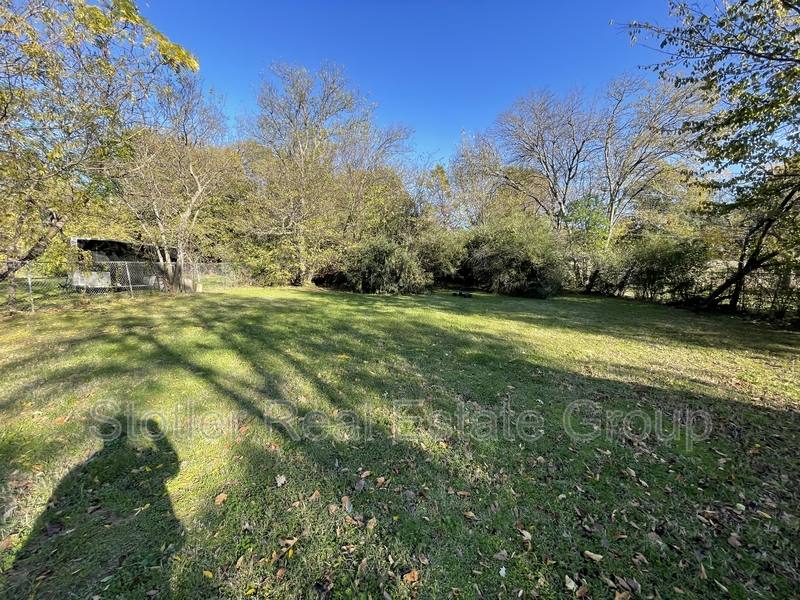 House for rent at 613 S Fielder Rd, Arlington, TX 76013