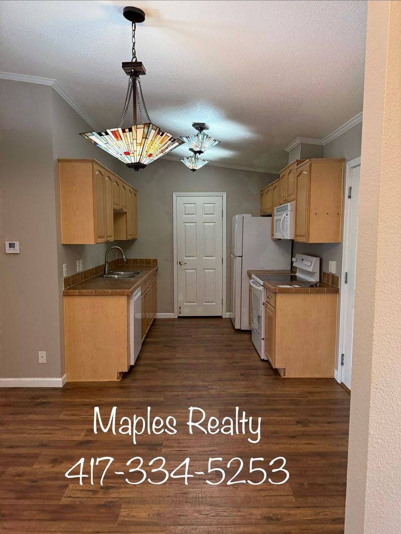 House for rent at 521 Van Buren, Branson, MO 65616