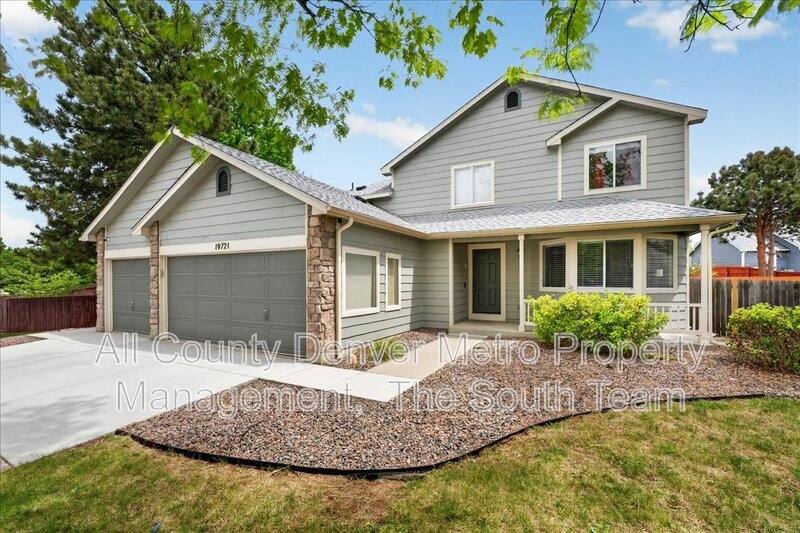 House for rent at 19721 E Stanford Dr, Aurora, CO 80015