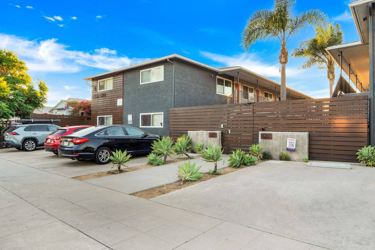 Apartment for rent at 4366-4380 Mississippi St, San Diego, CA 92104