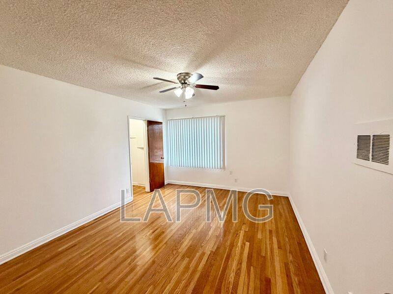 House for rent at 956 Wilcox Ave #17, Los Angeles, CA 90038