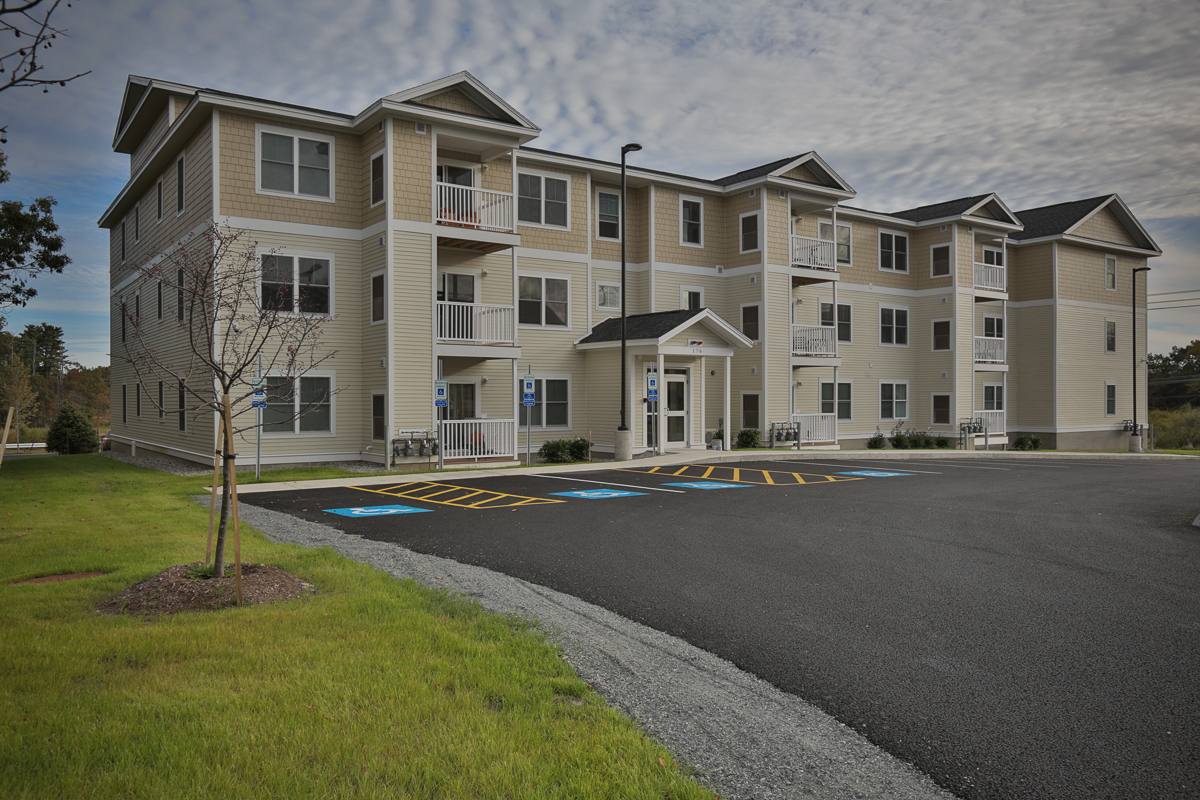Apartment for rent at 176 & 178 Drakeside Rd, Hampton, NH 03842