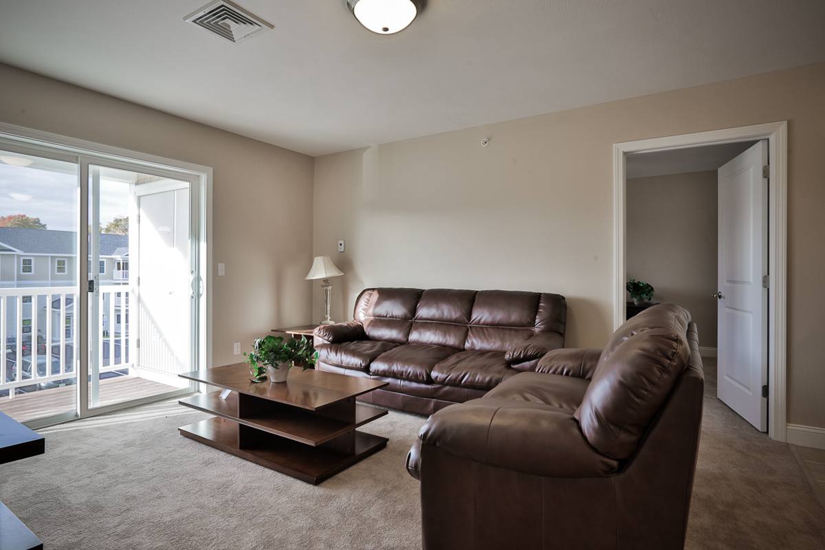 Apartment for rent at 176 & 178 Drakeside Rd, Hampton, NH 03842