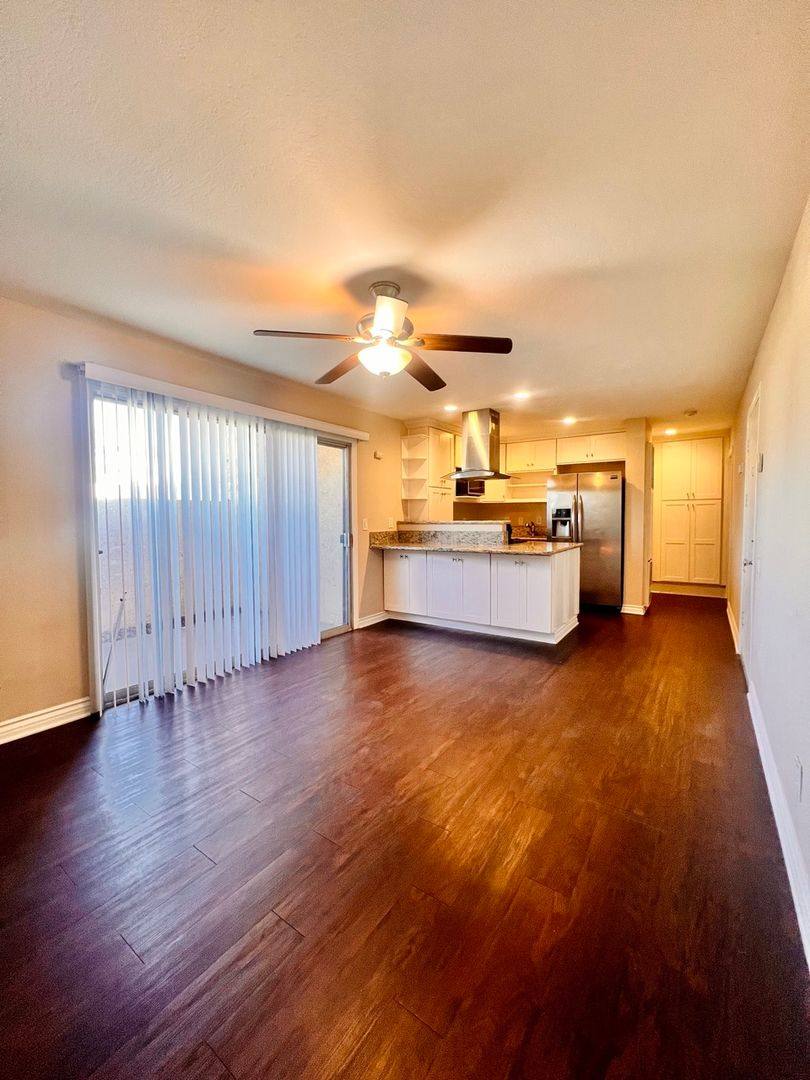 Apartment for rent at 393 Hamilton St, Costa Mesa, CA 92627