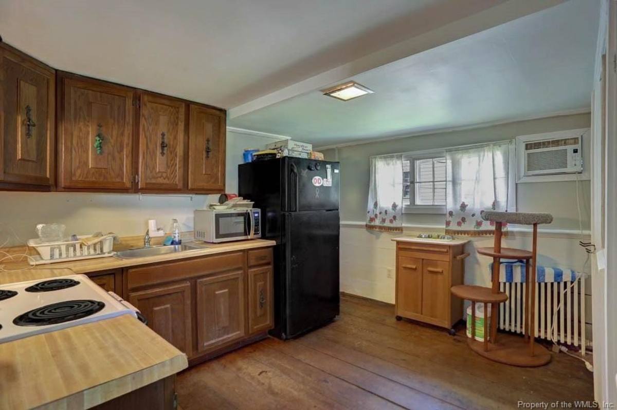 Apartment for rent at 106 Washington St, Williamsburg, VA 23185