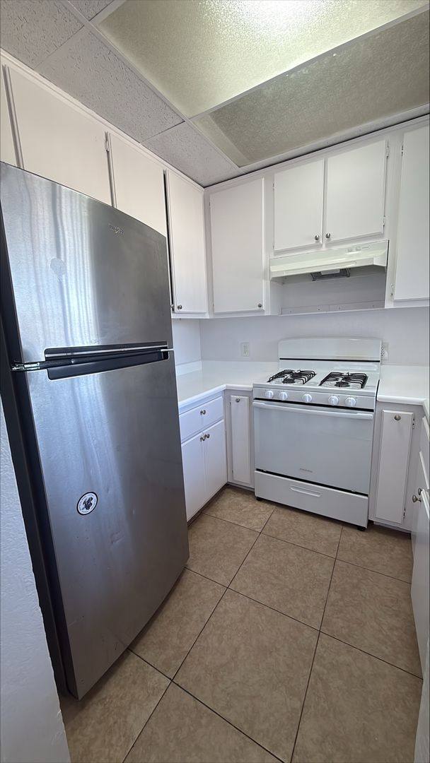 Apartment for rent at 1546 W 145th St, Gardena, CA 90247