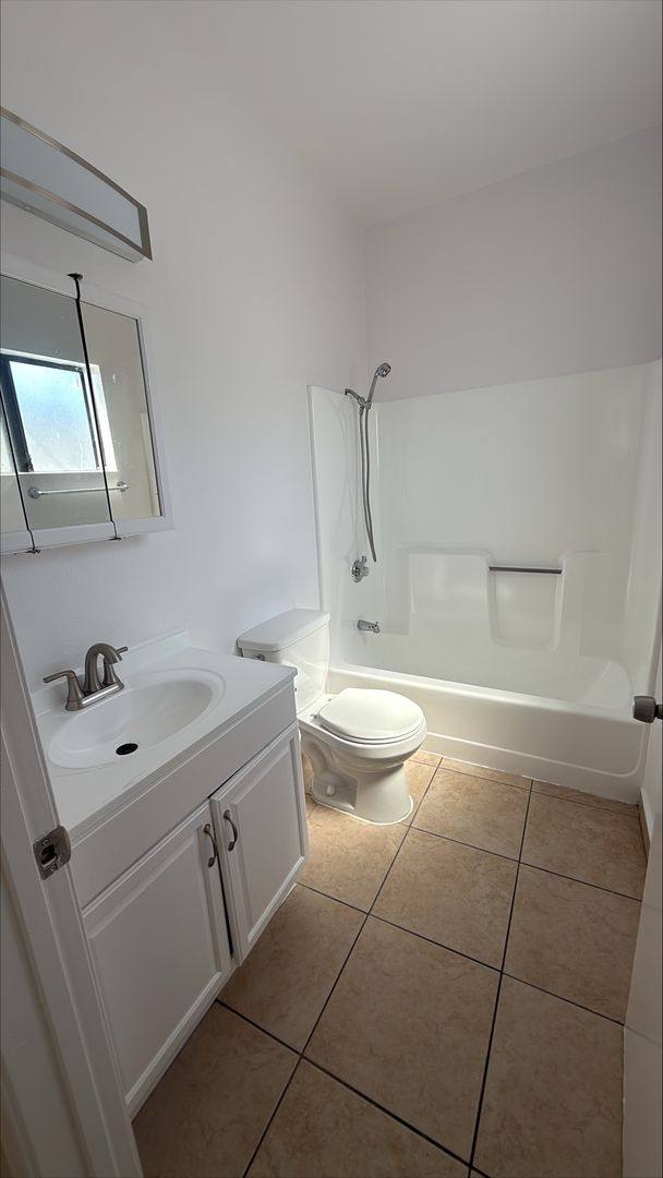 Apartment for rent at 1546 W 145th St, Gardena, CA 90247