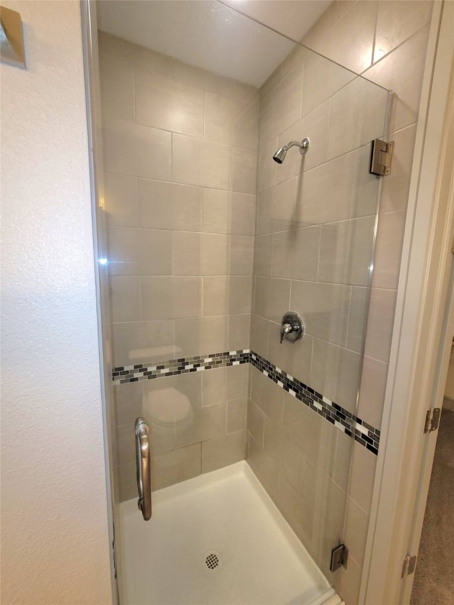 Apartment for rent at 1800 St Joseph Parkway, Houston, TX 77003