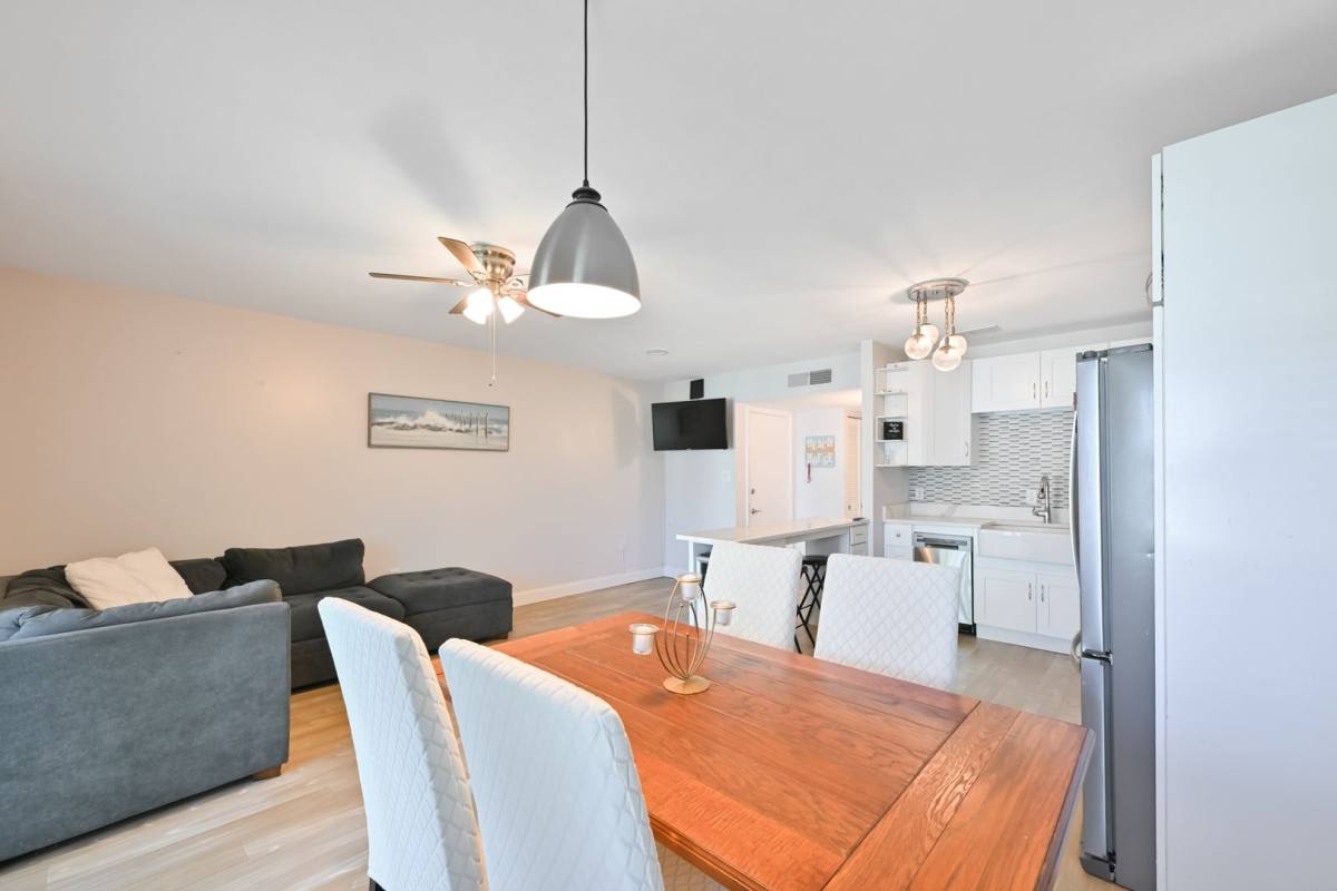 Condo for rent at 237 S McMullen Booth Rd, Clearwater, FL 33759