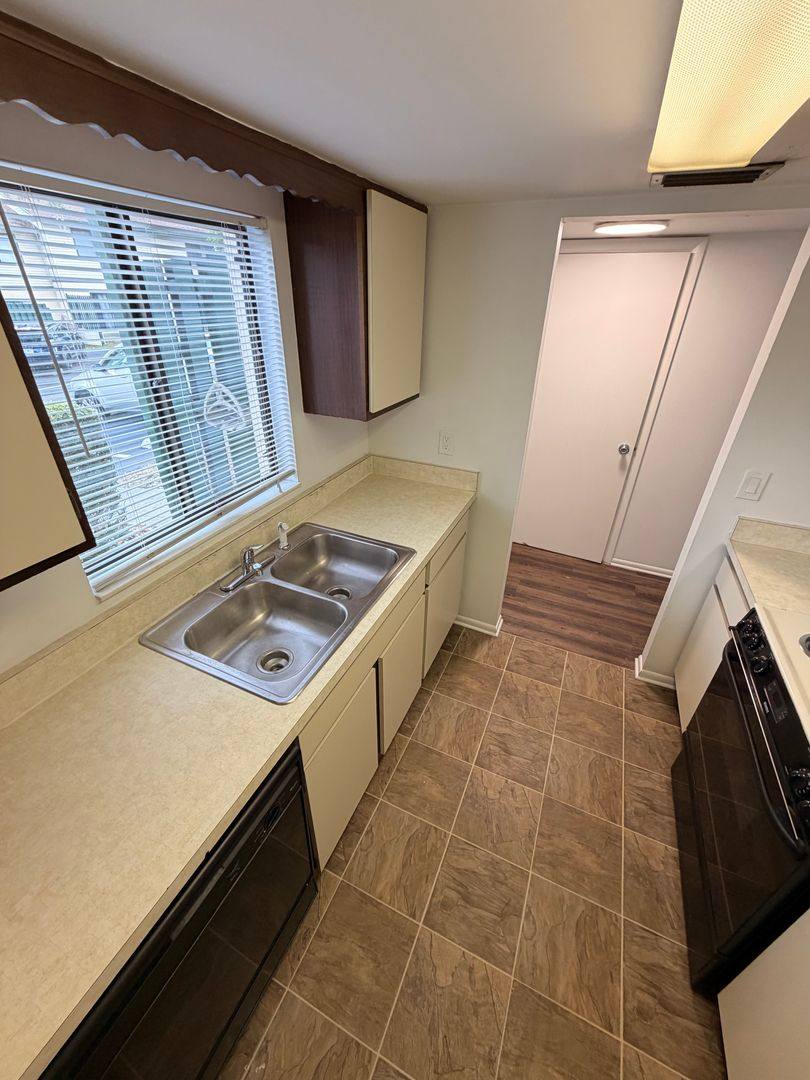 Townhouse for rent at 2201 SE 14th Ave, Ocala, FL 34471