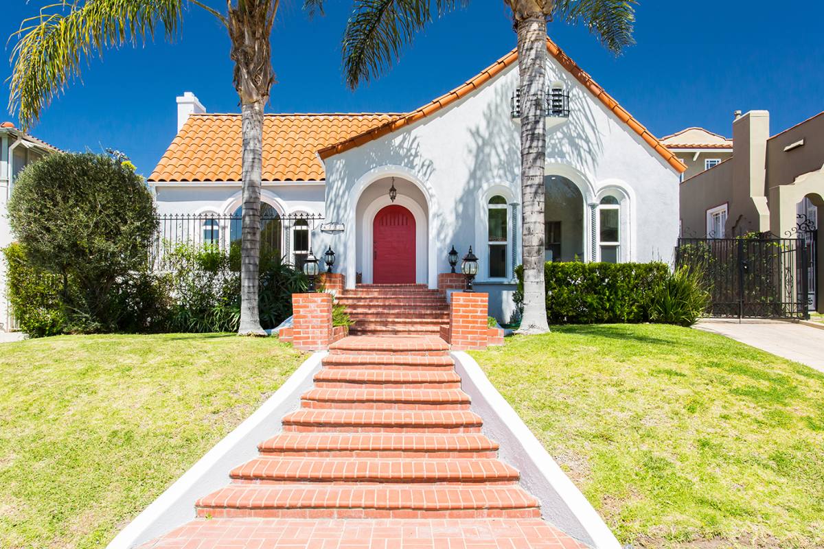 House for rent at 4733 Ambrose Ave, Los Angeles, CA 90027