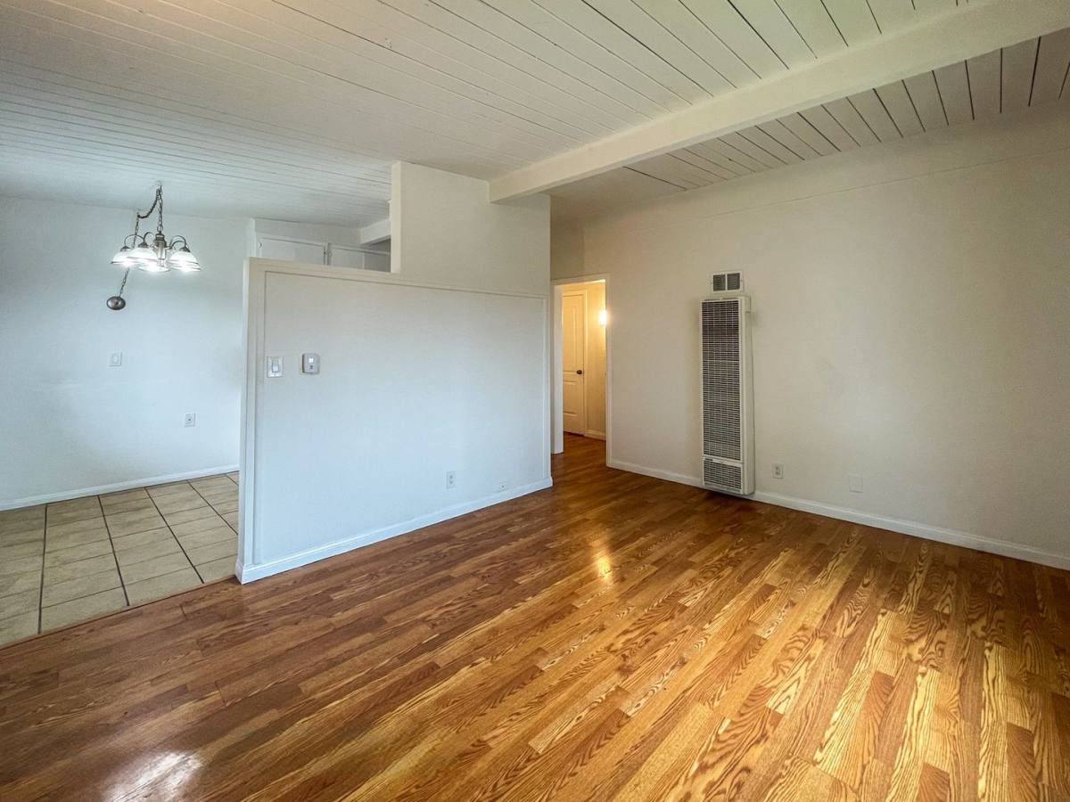 Apartment for rent at 14830 Chadron Ave, Gardena, CA 90249