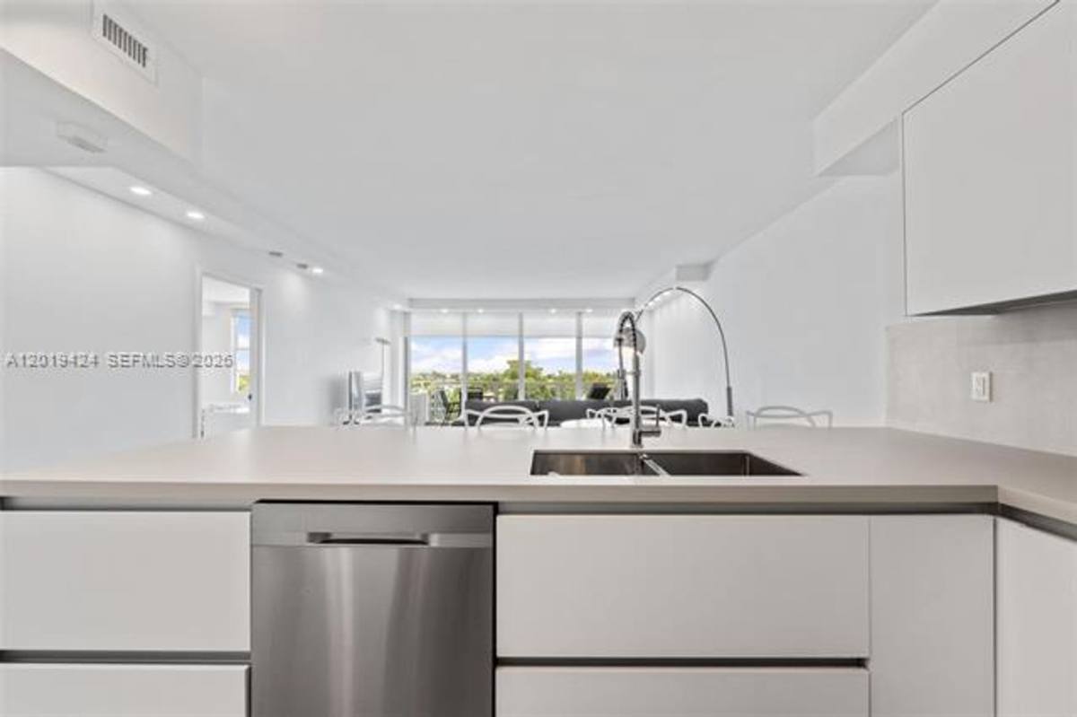 Condo for rent at 5700 Collins Ave, Miami Beach, FL 33140