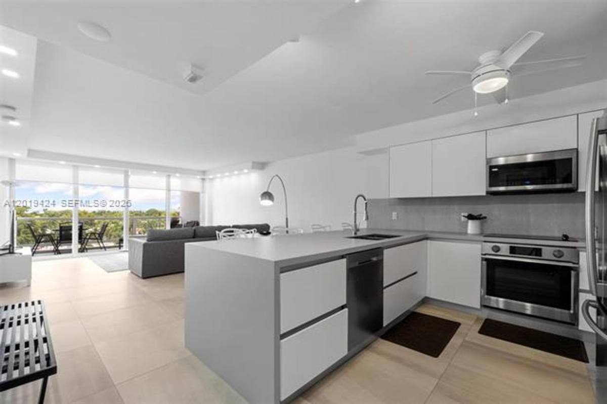 Condo for rent at 5700 Collins Ave, Miami Beach, FL 33140