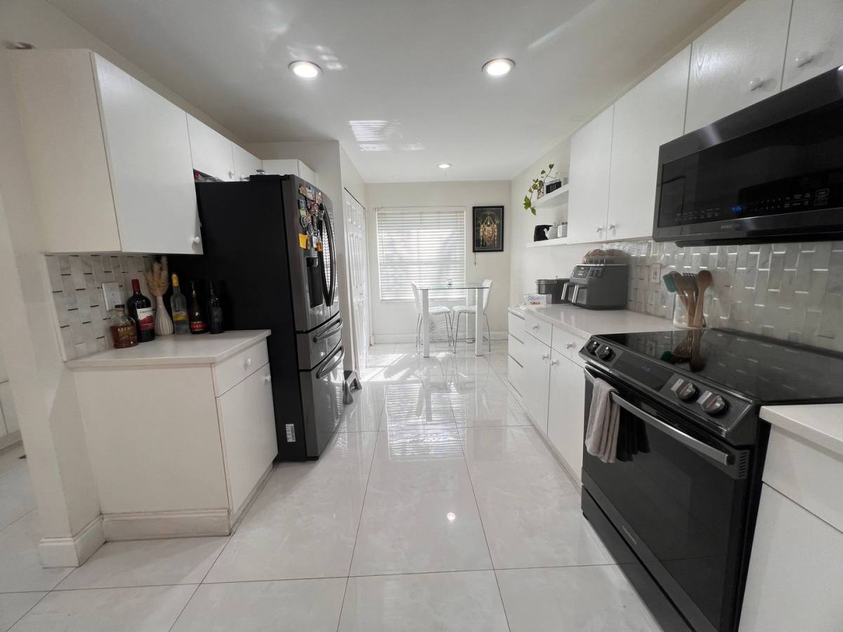 House for rent at 1590 Orion Lane, Fort Lauderdale, FL 33327