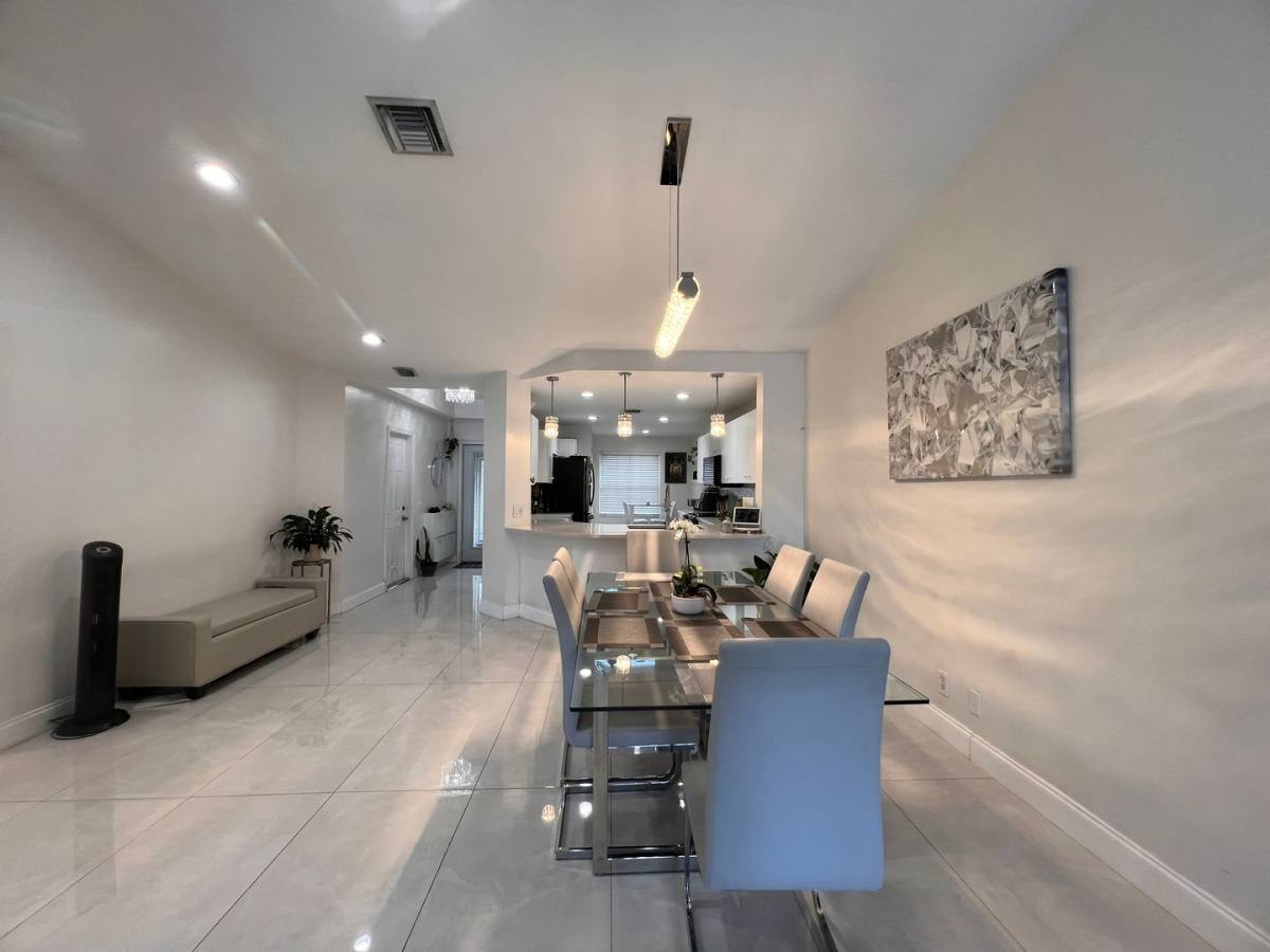 House for rent at 1590 Orion Lane, Fort Lauderdale, FL 33327