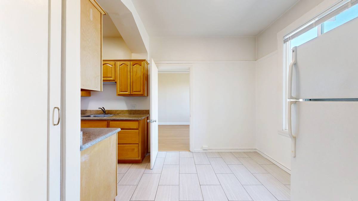 Apartment for rent at 920 Fulton St, San Francisco, CA 94117