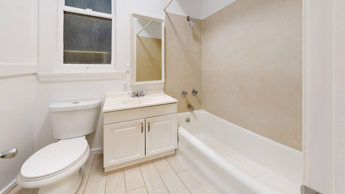 Apartment for rent at 920 Fulton St, San Francisco, CA 94117