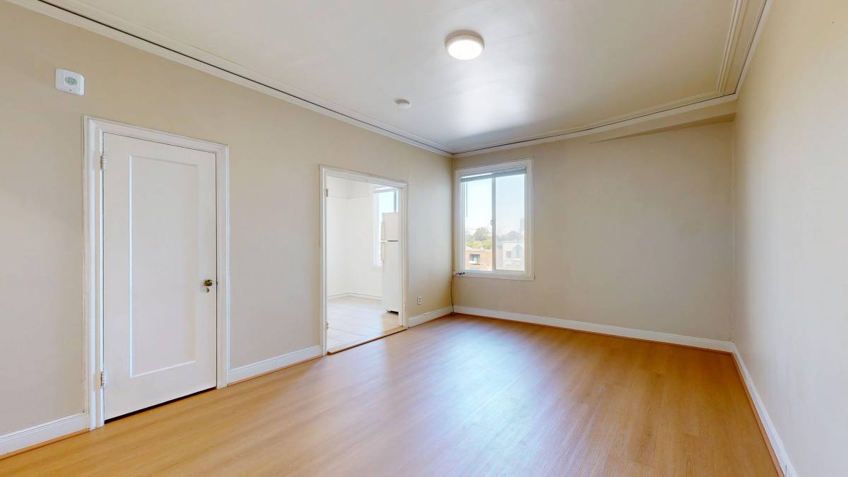 Apartment for rent at 920 Fulton St, San Francisco, CA 94117