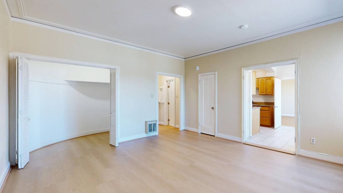 Apartment for rent at 920 Fulton St, San Francisco, CA 94117