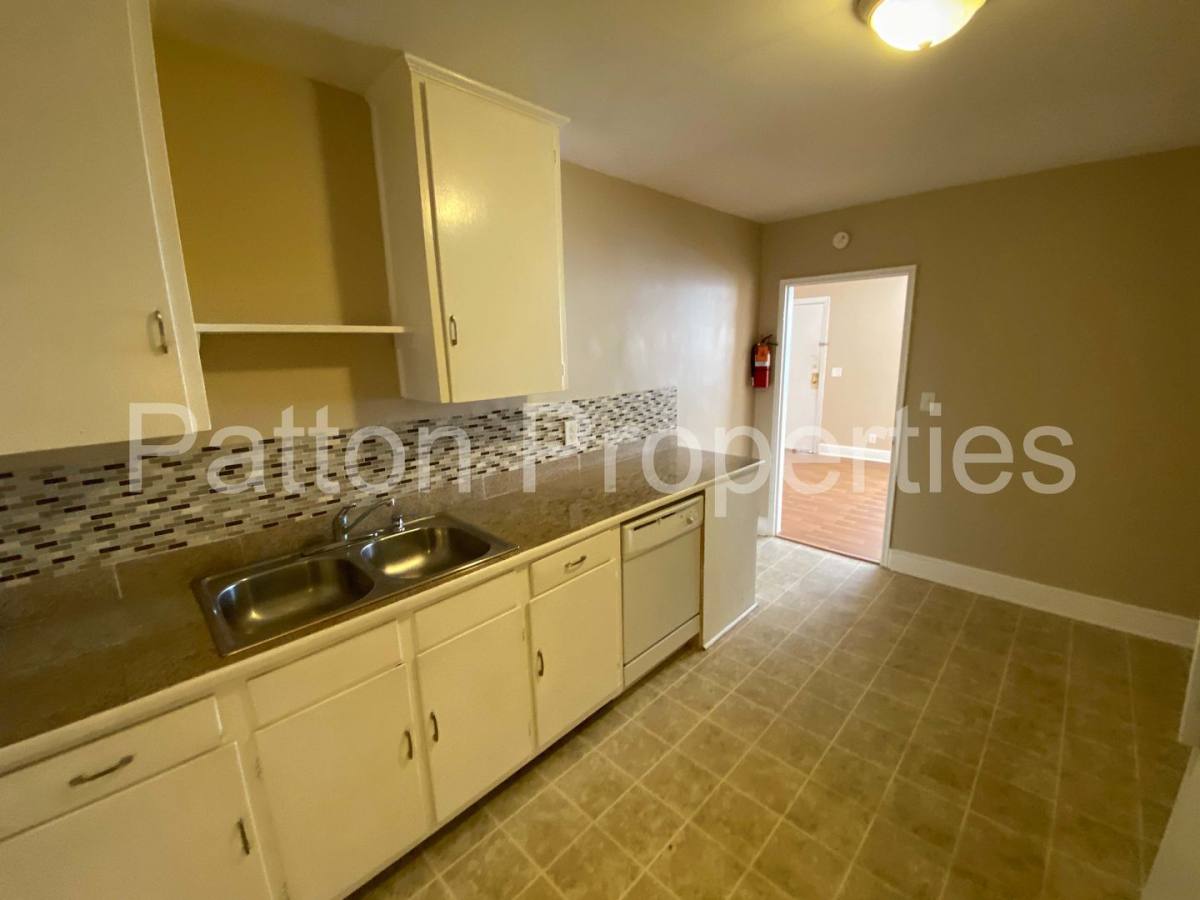 Apartment for rent at 1013-1015 Munsen Springs Dr, Columbia, SC 29209