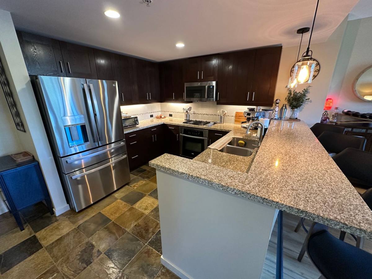 Condo for rent at 1515 Dock St #402, Tacoma, WA 98402