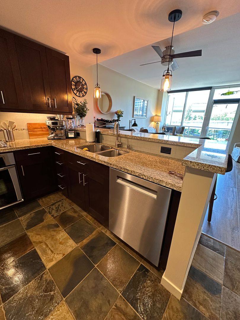 Condo for rent at 1515 Dock St #402, Tacoma, WA 98402