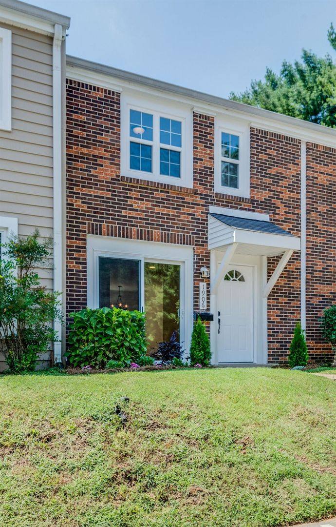 1906 Granville Rd, Franklin, TN 37064