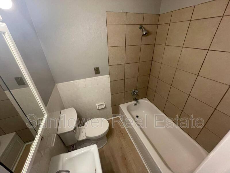 Apartment for rent at 822 E Vine St #4, La Cygne, KS 66040