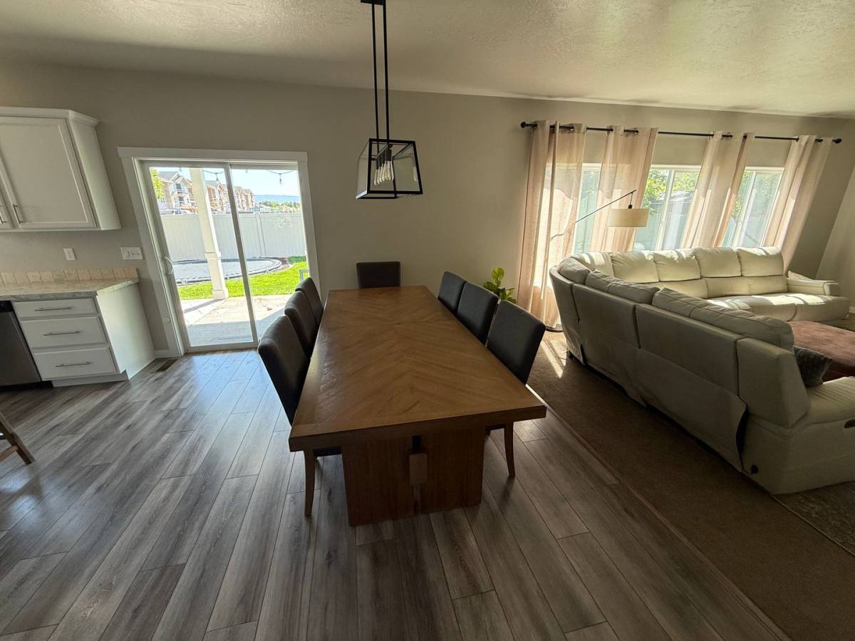House for rent at 2946 NW 8th Ave, Meridian, ID 83646
