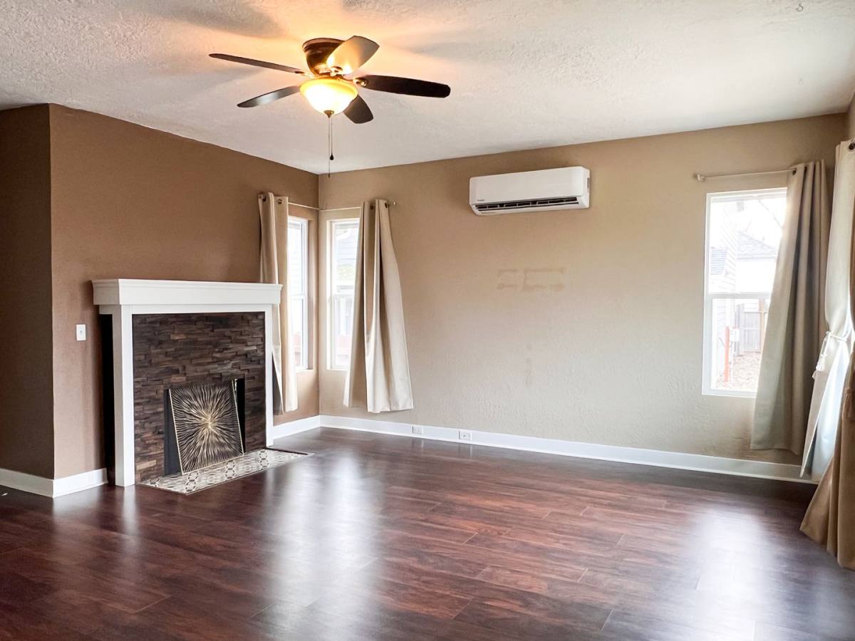 House for rent at 253 S 3rd St, Lebanon, OR 97355