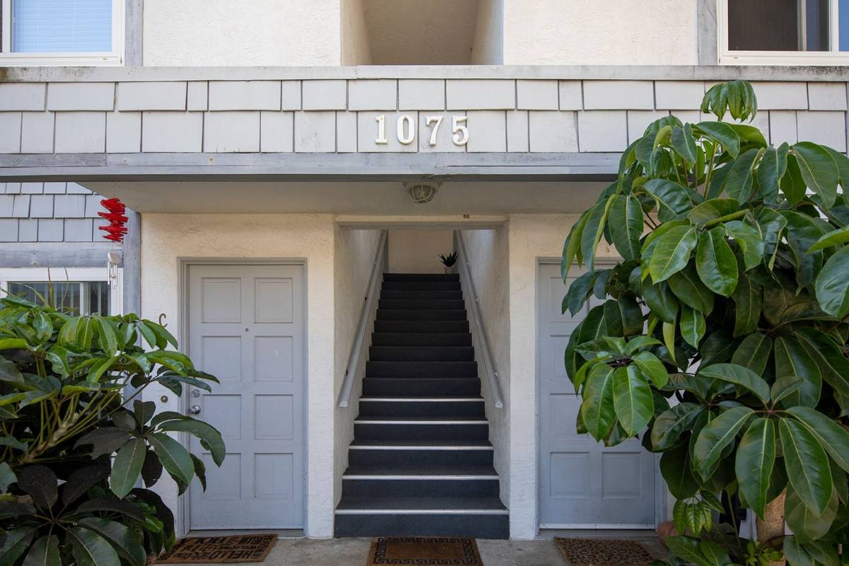 Apartment for rent at 1075 Agate St E, San Diego, CA 92109