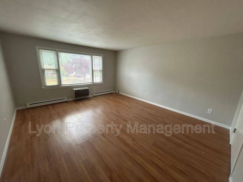 Apartment for rent at 45 Marlborough St #2A, Cranston, RI 02910