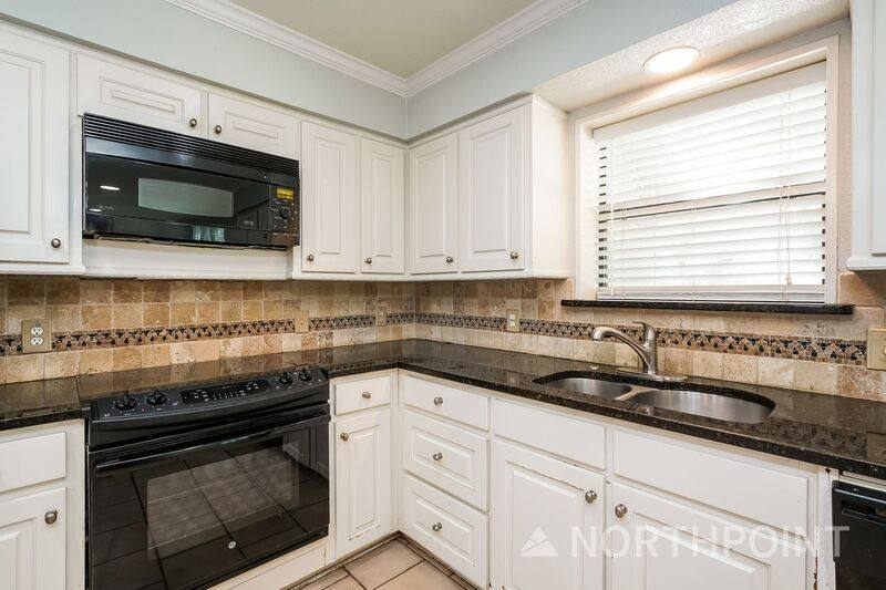 House for rent at 5408 Summit Ridge Trail, Arlington, TX 76017
