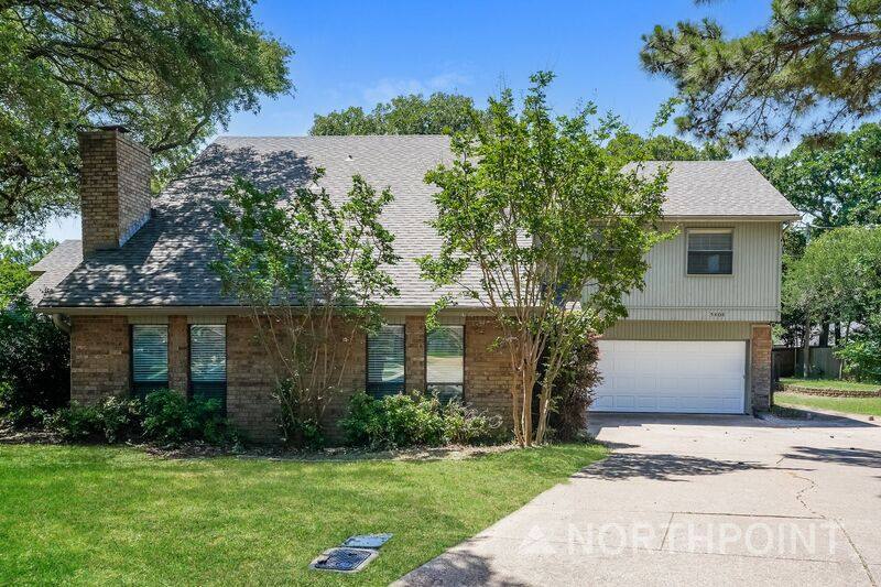 House for rent at 5408 Summit Ridge Trail, Arlington, TX 76017