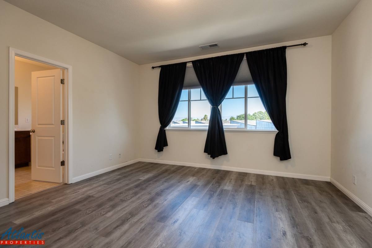 Townhouse for rent at 176 Salmar Terrace, Campbell, CA 95008