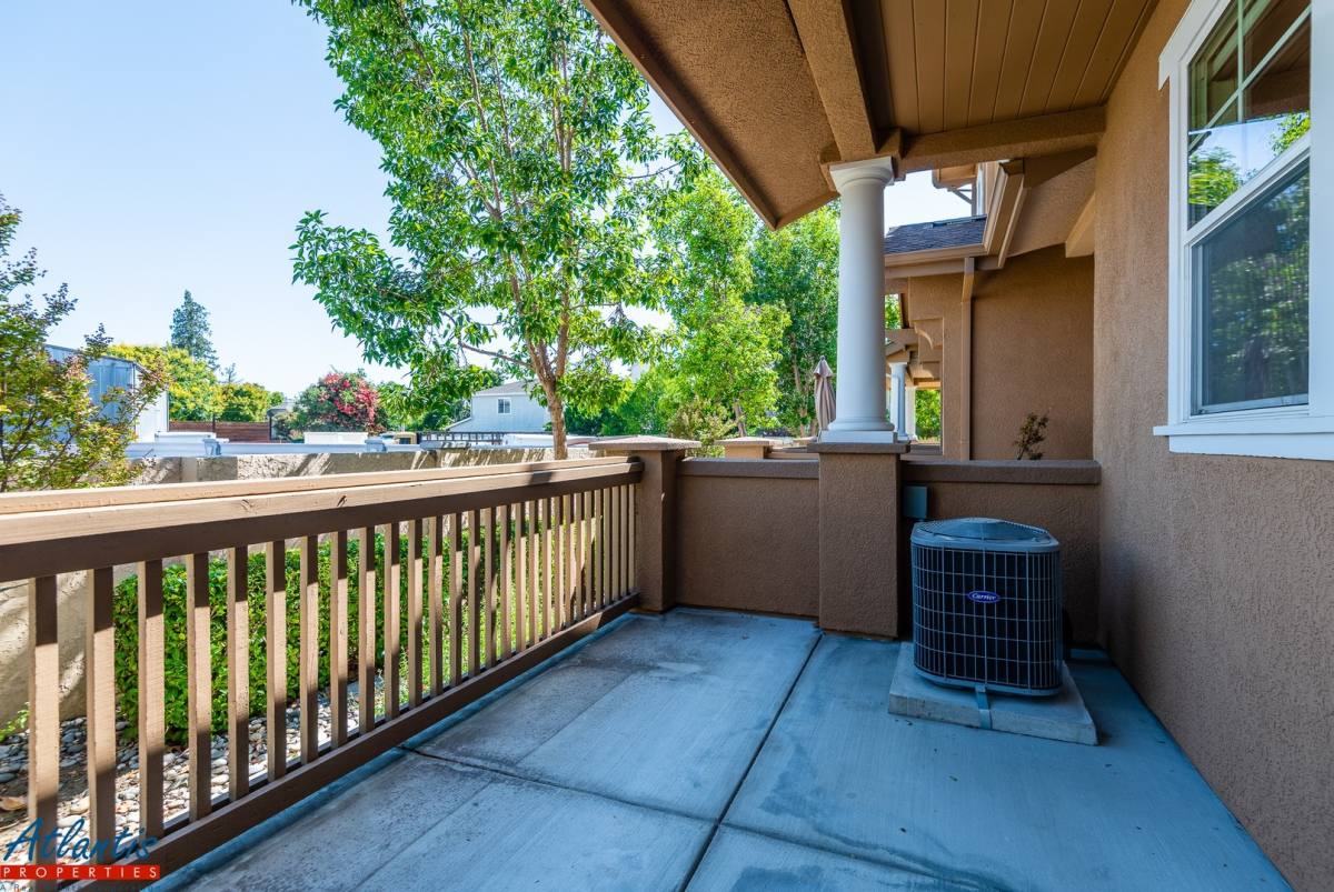 Townhouse for rent at 176 Salmar Terrace, Campbell, CA 95008