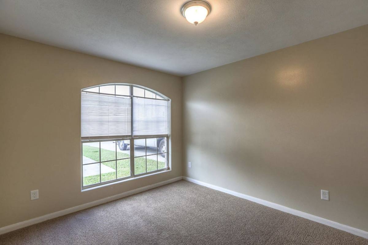 Apartment for rent at 10610 Pine Landing #B, Houston, TX 77088