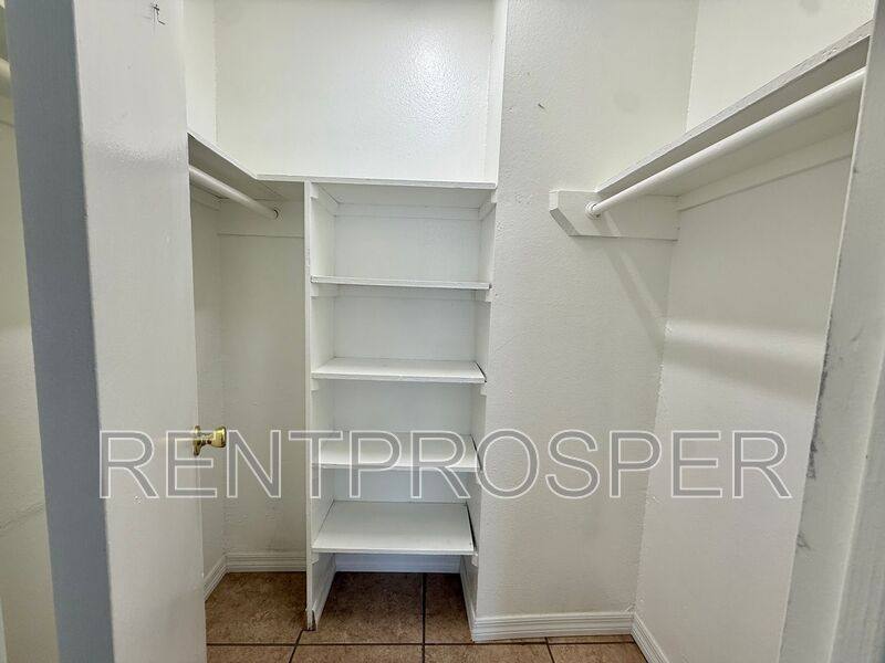 Townhouse for rent at 4149 S Semoran Blvd #4, Orlando, FL 32822