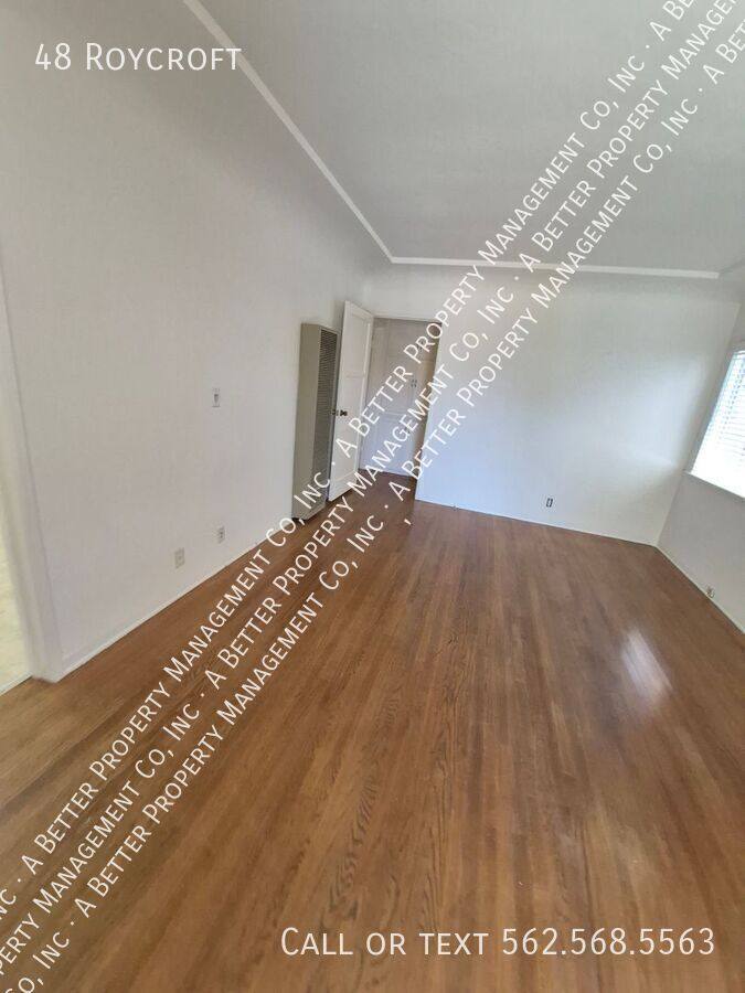 Apartment for rent at 48 Roycroft, Long Beach, CA 90803