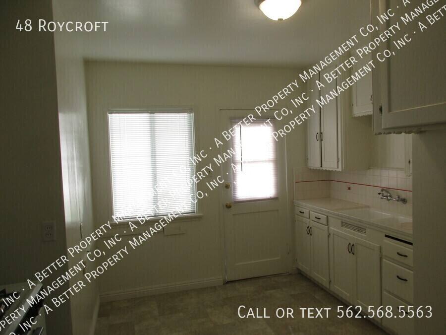 Apartment for rent at 48 Roycroft, Long Beach, CA 90803
