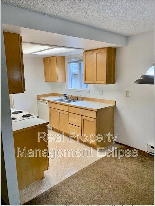 Apartment for rent at 19837 25th Ave NE #B, Seattle, WA 98155