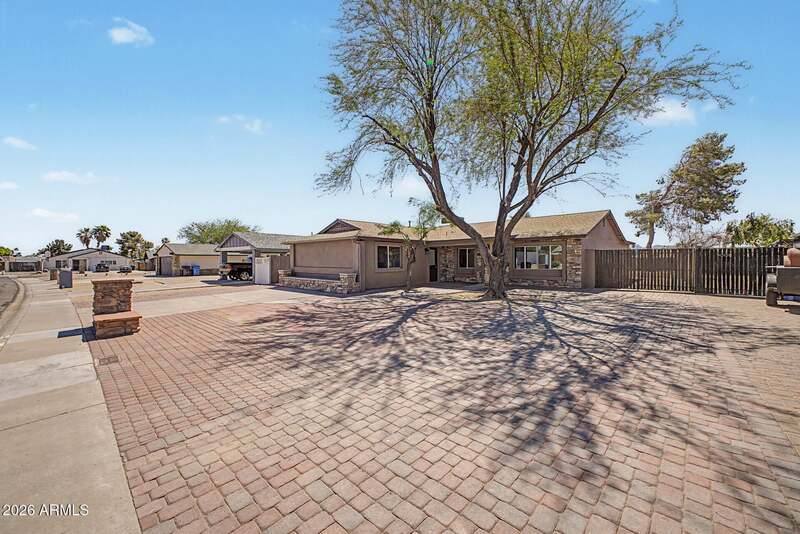 House for rent at 2601 E Dahlia Dr, Phoenix, AZ 85032