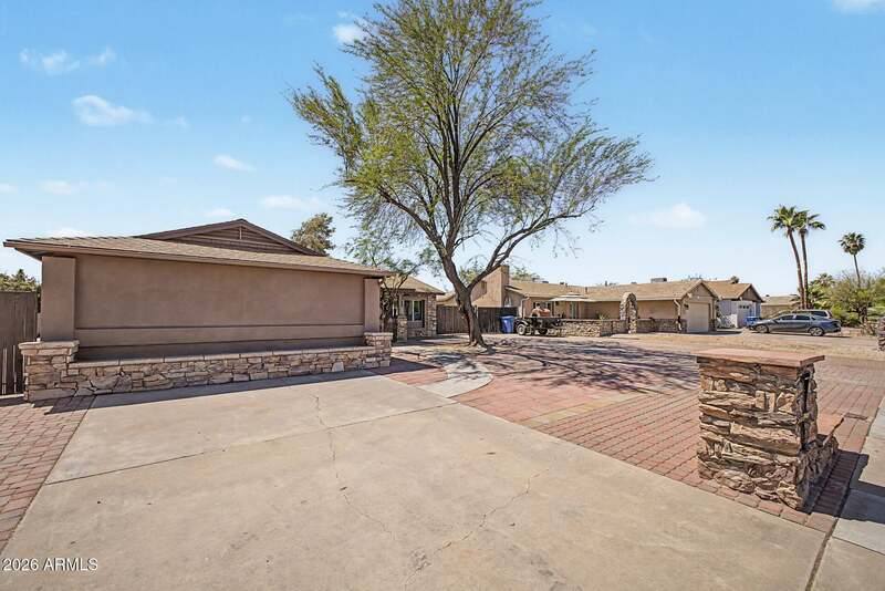 House for rent at 2601 E Dahlia Dr, Phoenix, AZ 85032