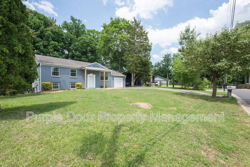 House for rent at 2369 Brenda Dr SE, Smyrna, GA 30080