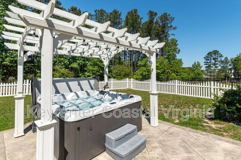 House for rent at 116 Brentwood Cove, Smithfield, VA 23430