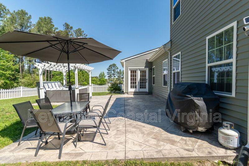 House for rent at 116 Brentwood Cove, Smithfield, VA 23430
