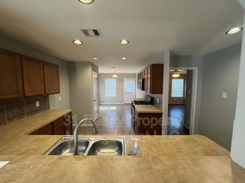 House for rent at 19210 Camerons Camp Dr, Richmond, TX 77407