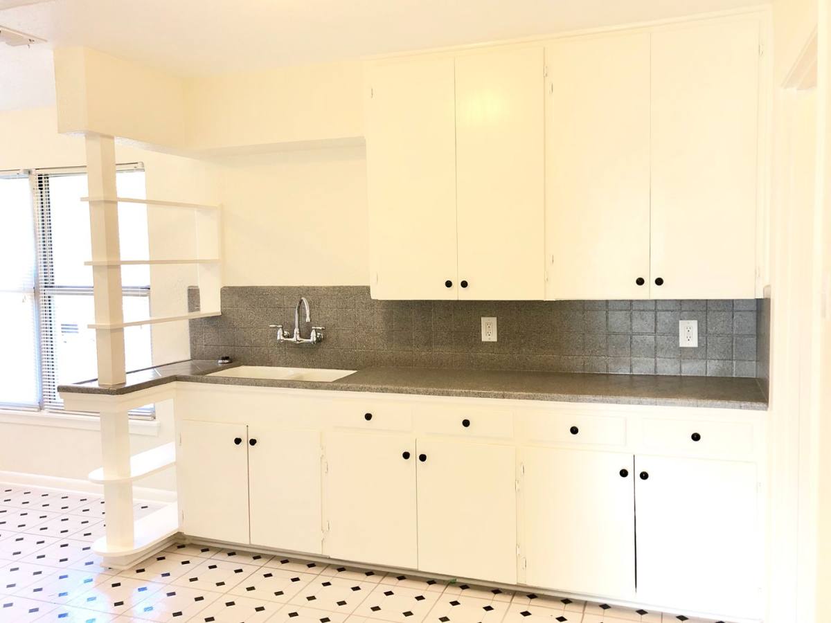 House for rent at 210 Laddie Place, San Antonio, TX 78201